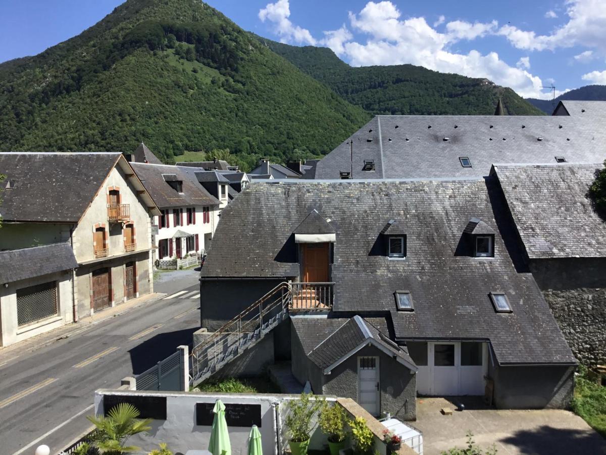 Hotel Des Nestes Sarrancolin ภายนอก รูปภาพ
